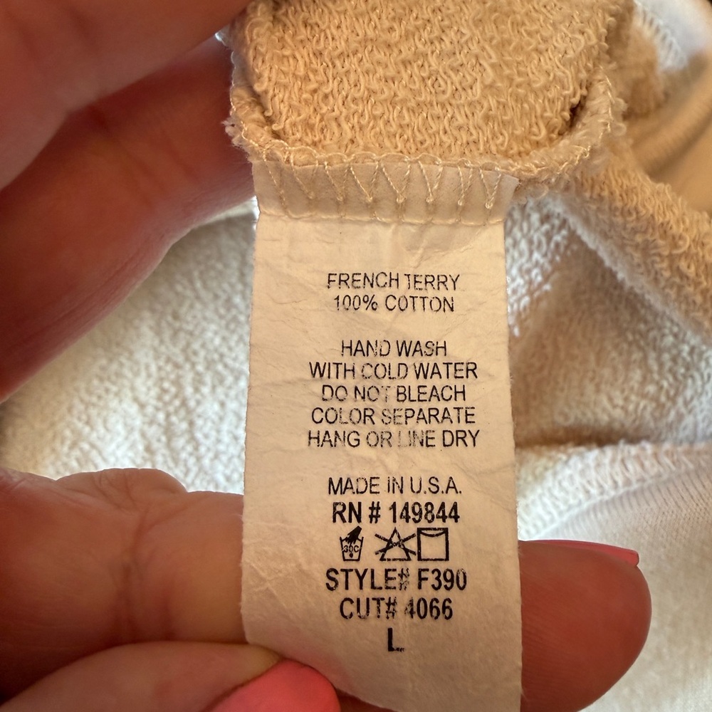 Refined Canvas Hamptons Tennis Club Graphic Top - Picture 11 of 12